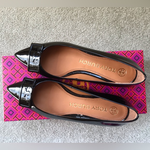 TORY BURCH 20mm Patent Leather Gigi Flats - Picture 7 of 8